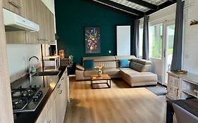 Gehele Bungalow zuid-Limburg op een park